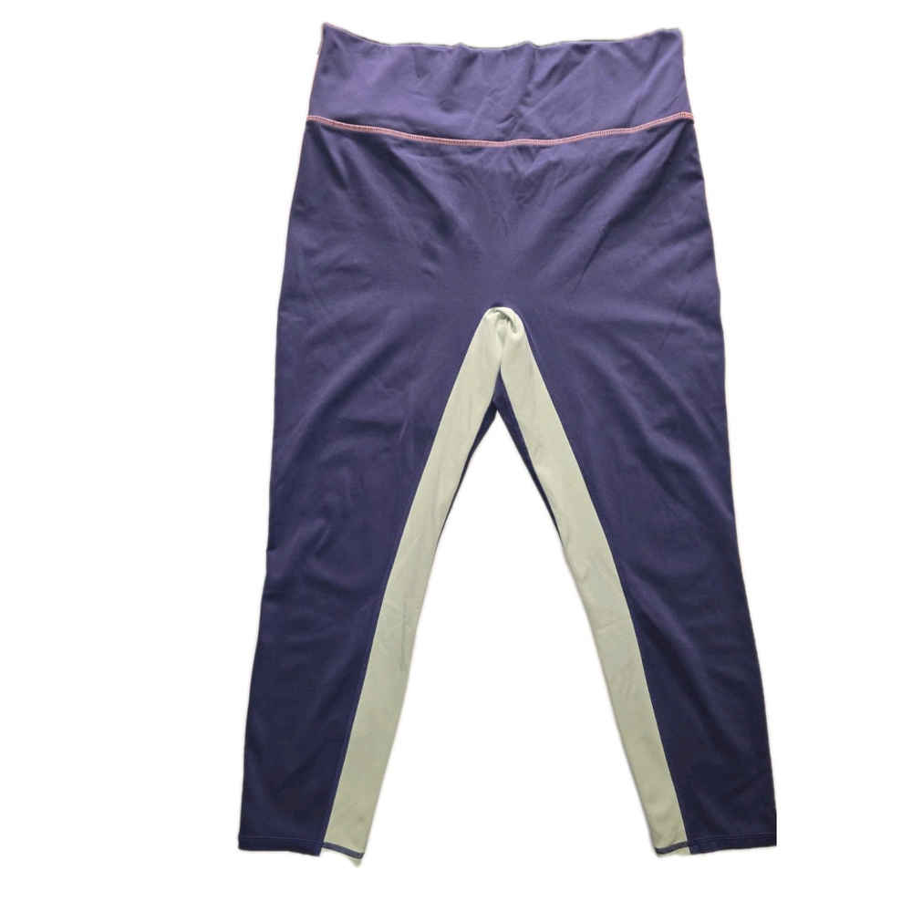 Fabletics Motion365 High-Waisted 7/8 Leggings Womenâs Large Purple Green Colrblk